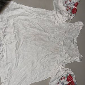 AE open shoulder dressy tee w/ embroidered detail